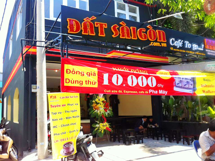 Thi Công Bảng Hiệu Đất Sài Gòn Cafe