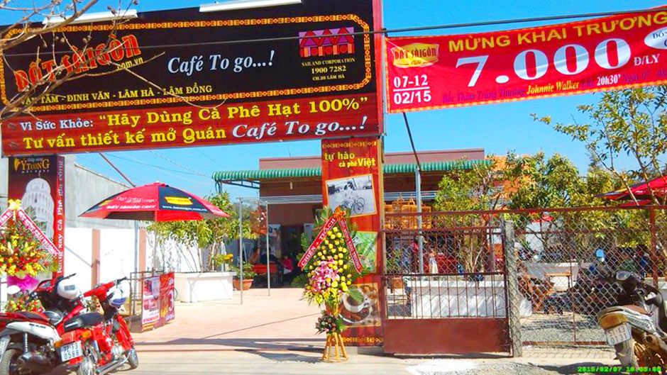 thi công bảng hiệu quán cafe đất sài gòn